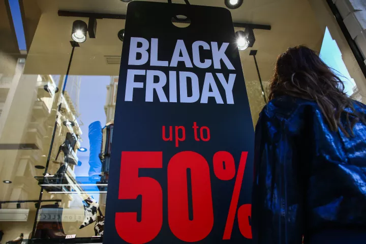 Έρευνα για τη φετινή Black Friday: Μέτρια ικανοππιημένες οι μισές επιχειρήσεις