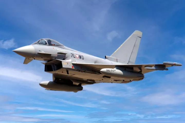 Η Γερμανία έστειλε πέντε Eurofighter και 150 στρατιώτες στο Μάλμπορκ της Πολωνίας	