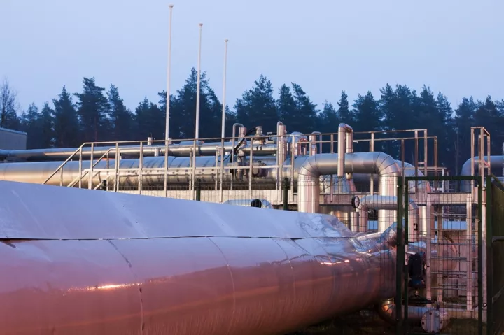 Νέα ώθηση στον Κάθετο Διάδρομο- Στο τραπέζι νέα FSRU και εμπορικά deals