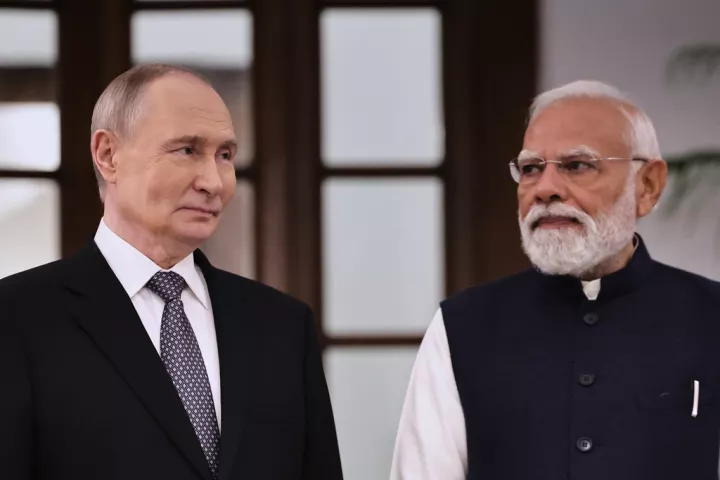 Συνάντηση Πούτιν-Μόντι: «Είμαστε έτοιμοι να συνεχίσουμε τις παραδόσεις πετρελαίου στην Ινδία», είπε ο Ρώσος πρόεδρος