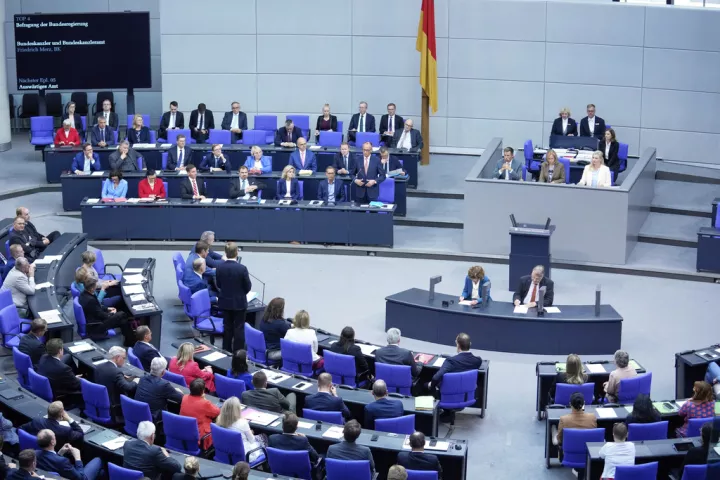 Γερμανία: Εγκρίθηκε το αμφιλεγόμενο νομοσχέδιο συντάξεων χωρίς τη στήριξη της αντιπολίτευσης