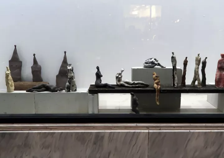  Άρωμα γυναίκας στις βιτρίνες τέχνης του ΟΤΕ στη Θεσσαλονίκη