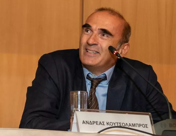 ΔΣΑ: Αποκαλύψεις και ερωτήματα για Κουτσόλαμπρο λίγο πριν ανοίξει η κάλπη