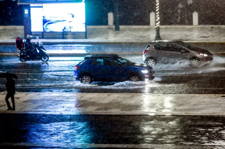 Εθνικό Αστεροσκοπείο Αθηνών: Ξεπέρασε τα 260 χιλιοστά το ύψος βροχής στη Βλυχάδα Αττικής - Στο Νεοχώρι Χαλκιδικής το μεγαλύτερο ύψος
