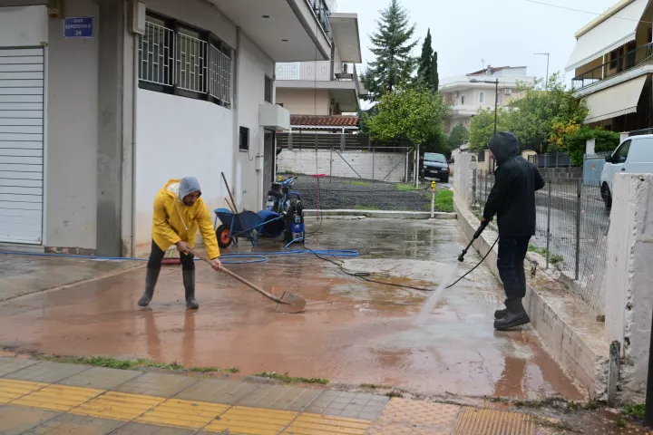 Ξεκίνησαν οι αυτοψίες για την καταγραφή των ζημιών στη Δυτική Αττική - Επιτάχυνση των διαδικασιών για τις αποζημιώσεις