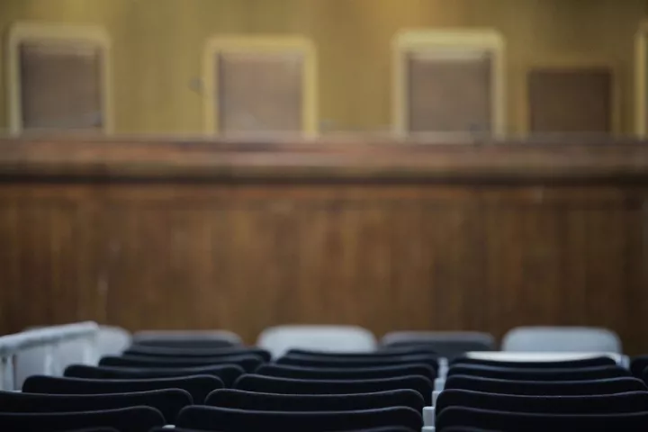 Εισαγγελική έρευνα για ανάρτηση με απειλές κατά δικαστικού που χειρίστηκε την υπόθεση των Τεμπών