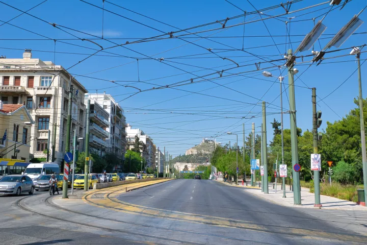 Η «οπισθοδρόμηση» της κατάργησης των τρόλεϊ