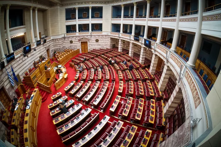 «Πέρασε» από την Επιτροπή Οικονομικών το νομοσχέδιο για κληρονομιές και δωρέες - Αύριο η ψήφιση στην Ολομέλεια