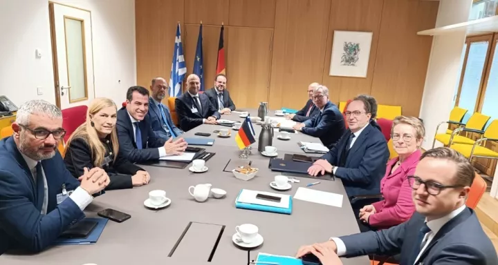 Θ. Πλεύρης σε Ευρωπαίους ομολόγους του: Η Ελλάδα στηρίζει τη νέα ευρωπαϊκή πολιτική μετανάστευσης