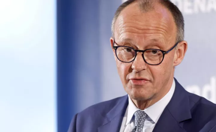 Μερτς: Απαράδεκτη για την Ευρώπη η στρατηγική εθνικής ασφάλειας των ΗΠΑ