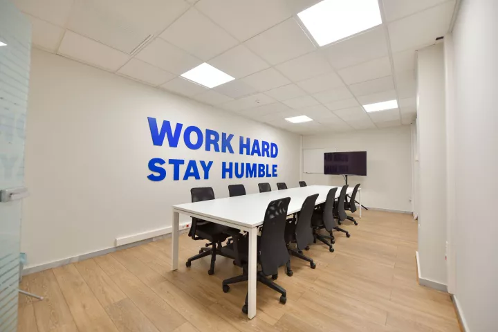 Η BCO Ενισχύει το Επιχειρηματικό Maroussi: Το Coworking Γίνεται «Boutique Business Center» 