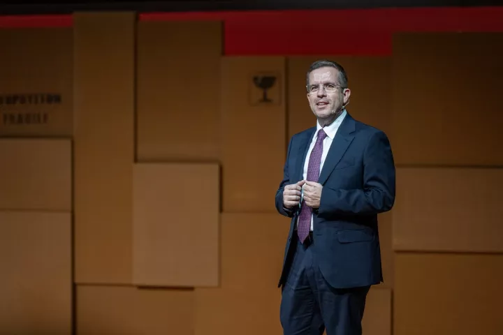 75 χρόνια Όμιλος Fourlis  Γράφοντας την επόμενη πράξη