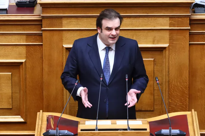 Ώρα αποφάσεων στο Eurogroup: Η ευρωπαϊκή δοκιμασία Πιερρακάκη και το ειδικό βάρος της ελληνικής «επιστροφής»