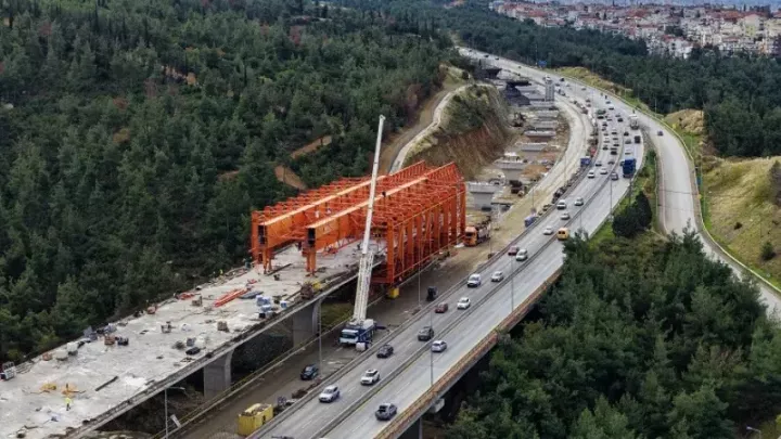 Flyover: Ένα έργο στην… καρδιά της κυκλοφορίας - Η μοναδική εκτέλεση κατασκευής στην Ελλάδα με ταυτόχρονη λειτουργία της περιφερειακής οδού