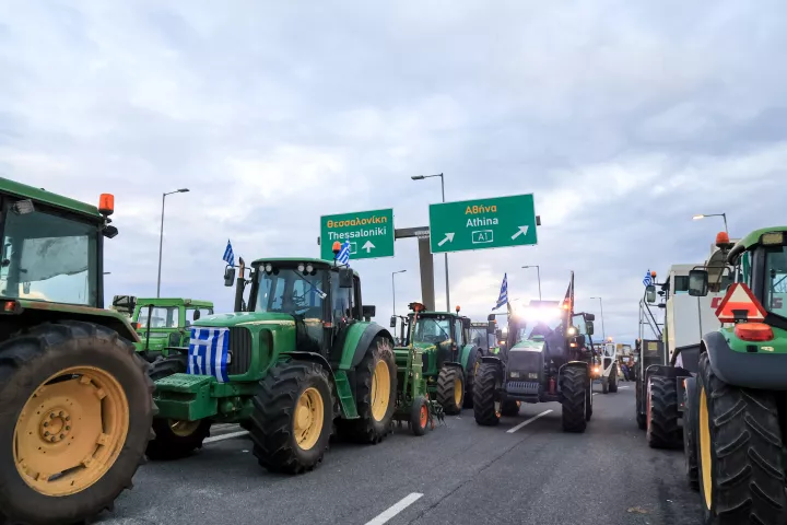 Αγροτικό: Τις δυνατότητες παρέμβασης «ζυγίζει» η κυβέρνηση - Κρίσιμες οι επόμενες μέρες