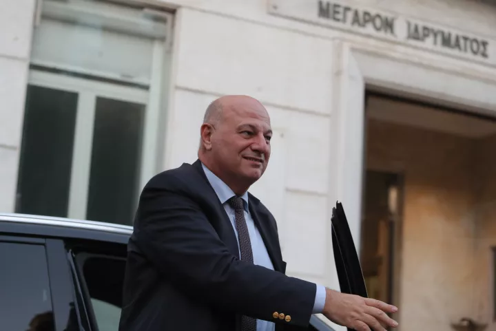 Σε εξέλιξη η συνάντηση Κ. Χατζηδάκη - Κ. Τσιάρα με αγρότες από την Κρήτη