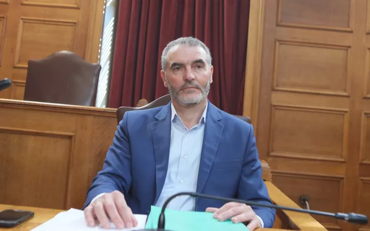 Πηγές ΝΔ: Χνάρης «αδειάζει» ΠΑΣΟΚ - Στον αέρα η γραμμή Ανδρουλάκη για την τεχνική λύση