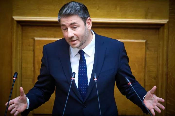 Όταν ο Νίκος Ανδρουλάκης γινόταν κουμπάρος στον γάμο Λαμπράκη - Κουτάντου