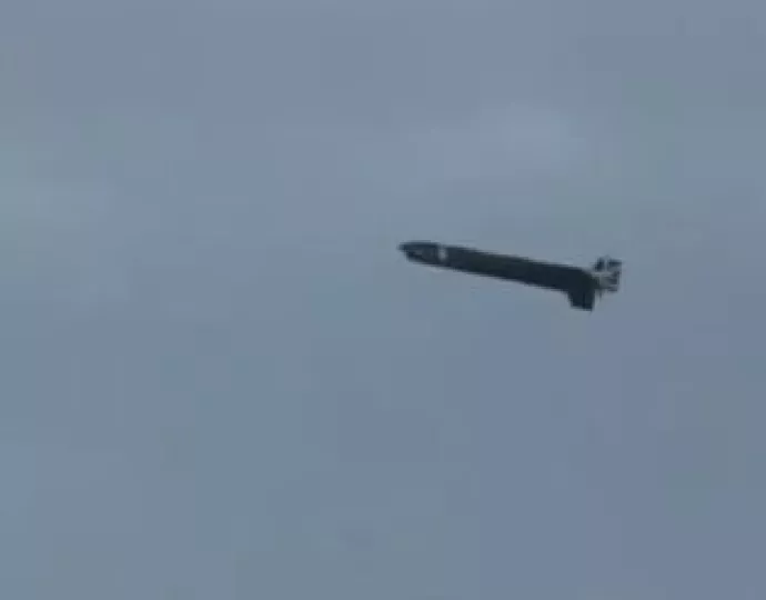 Καρέ - καρέ η στιγμή που ρωσικό drone χτυπά τουρκικό πλοίο στο λιμάνι της Οδησσού (vid)