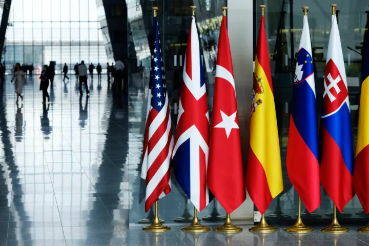 Ευρωπαίοι διπλωμάτες στο Politico για τις σχέσεις Τραμπ - Ευρώπης: «Η δυτική συμμαχία τελείωσε»