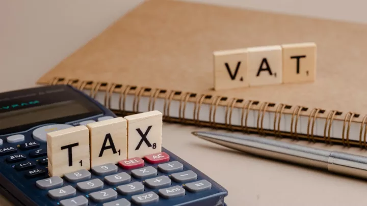 Πρωταθλήτρια η Ελλάδα στη μείωση της φοροδιαφυγής - Κάτω από 10% το «κενό» ΦΠΑ το 2024