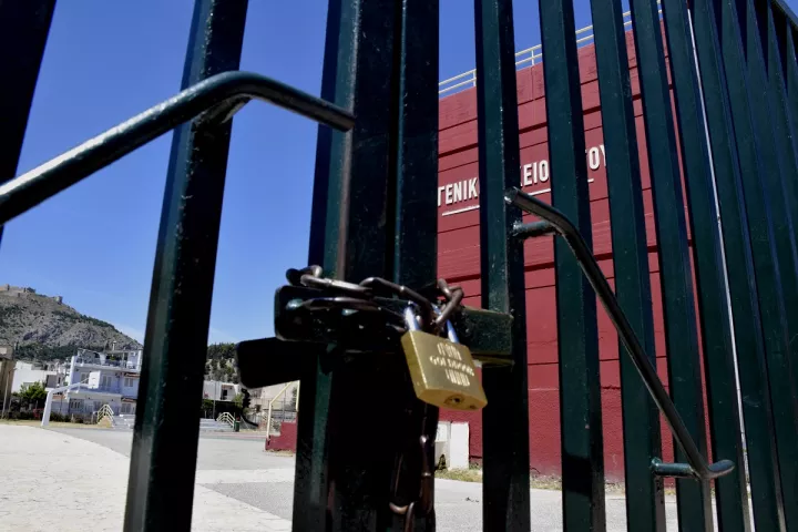 Πώς συνέβη το περιστατικό με το μαχαίρωμα σε σχολείο της Κυψέλης – Ήταν η πρώτη μέρα της 16χρονης στο σχολείο