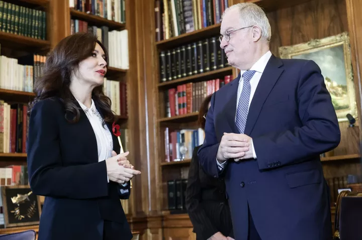 Συνάντηση Κων. Τασούλα με την ΥΠΕΞ της Αλβανίας - Τα μηνύματα για τις σχέσεις Αθήνας και Τιράνων 