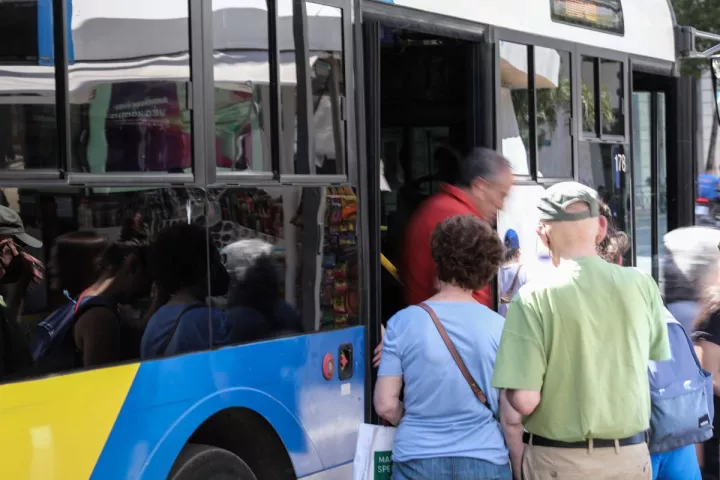 Χωρίς λεωφορεία σήμερα η Αθήνα από τις 11:00 έως τις 17:00 – Ποιες γραμμές θα λειτουργήσουν