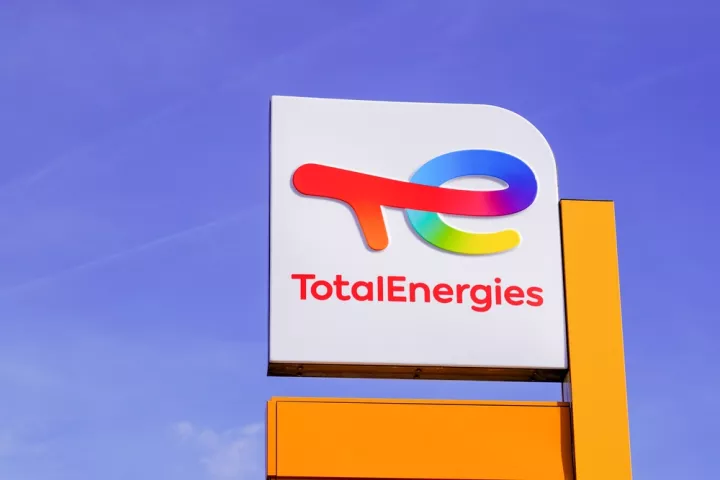 TotalEnergies: Πουλά το 50% του χαρτοφυλακίου ΑΠΕ στην Ελλάδα