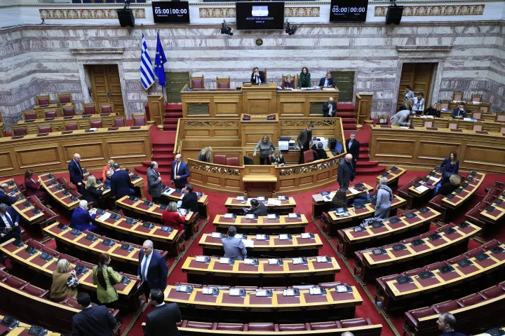 Ισχυρό προβάδισμα της ΝΔ με 29,7% και 16,1 μονάδες διαφορά από το ΠΑΣΟΚ