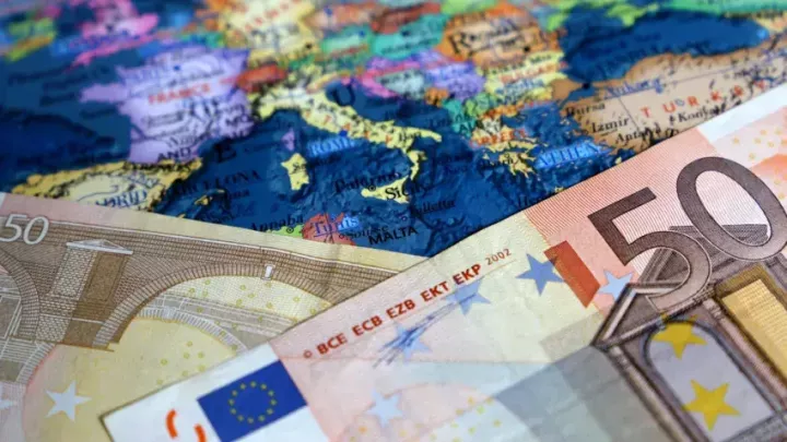 Β. Ελλάδα: Πώς η ένταξη της Βουλγαρίας στην Ευρωζώνη αναδιαμορφώνει την αγορά – Στο επίκεντρο επενδύσεις, κτηματαγορά και τουρισμός