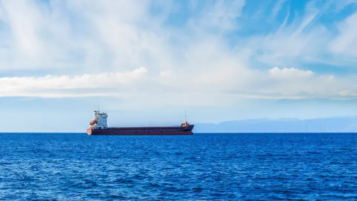 Η ΕΕ επέβαλε κυρώσεις σε επιπλέον 41 πλοία του ρωσικού σκιώδους στόλου