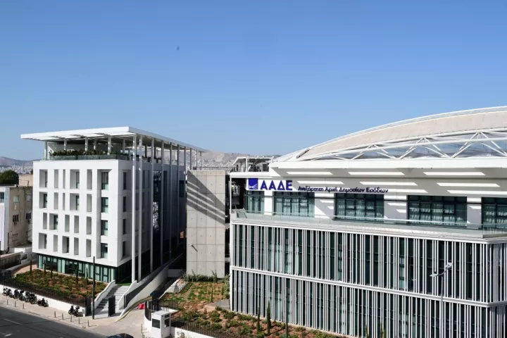 ΑΑΔΕ: Απλουστεύονται οι διαδικασίες Μητρώου για πολίτες και επιχειρήσεις