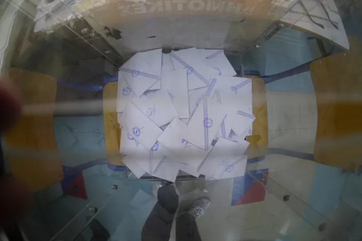 Metron Analysis: Στο 27% η ΝΔ, δημοφιλέστερος αρχηγός ο Κυρ. Μητσοτάκης - Τι λένε για Τσίπρα και Σαμαρά