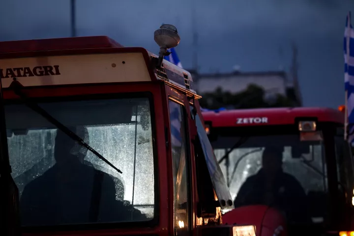 Κλιμακώνουν οι αγρότες: Πώς θα κινηθούν τα μπλόκα στις γιορτές - «Ναι» στα λογικά αιτήματα απαντά η κυβέρνηση