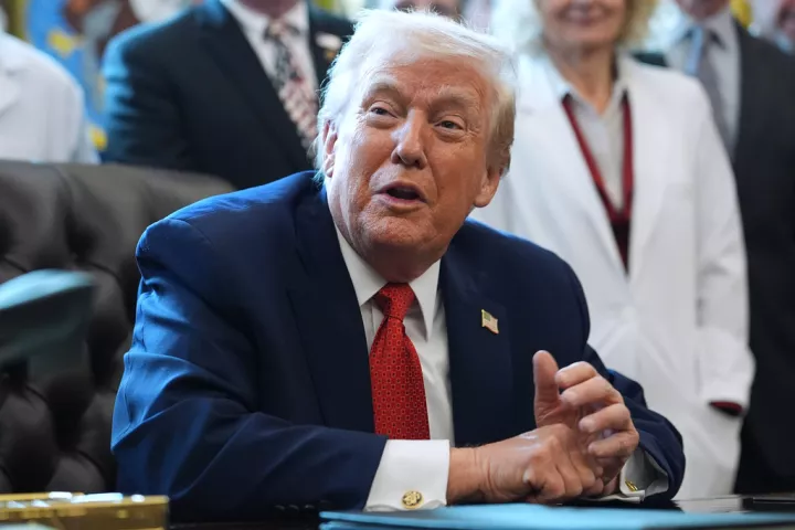 Δεν χρειάζεται έγκριση του Κογκρέσου για να διατάξει πλήγματα στη Βενεζουέλα λέει ο Τραμπ