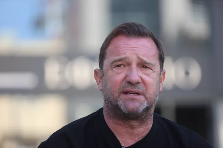 Ν. Πλακιάς για Μ. Καρυστιανού: Πώς θα την αντιμετωπίζουμε, ως μάνα που έχασε το παιδί της ή ως πολιτικό;