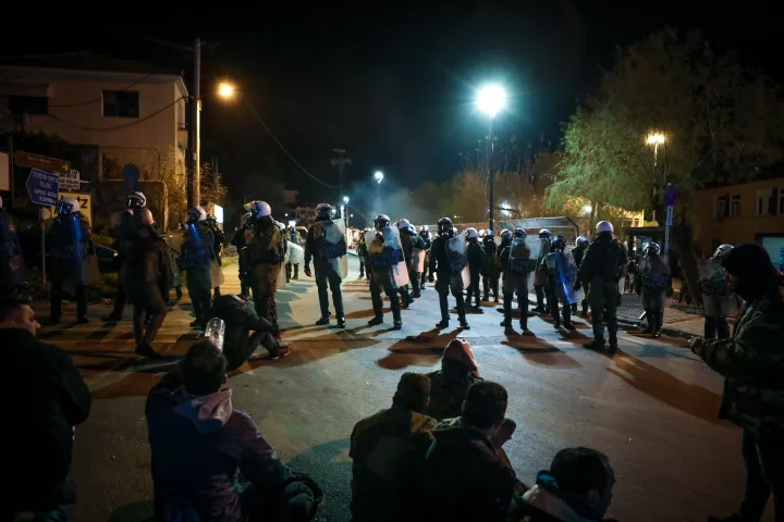 Μυτιλήνη: Ένοχοι οι 20 από τους 24 κατηγορούμενους για τις συγκρούσεις με την Αστυνομία τον Φεβρουάριο του 2020