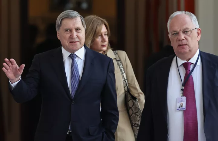 Κρεμλίνο: Διαψεύδει τη διεξαγωγή τριμερούς συνάντησης Αμερικανών, Ρώσων και Ουκρανών απεσταλμένων