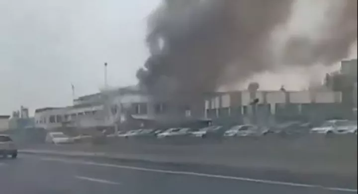 Γαλλία: Τρεις σοβαρά τραυματίες από έκρηξη σε εργοστάσιο χημικών στη Λιόν (vids)