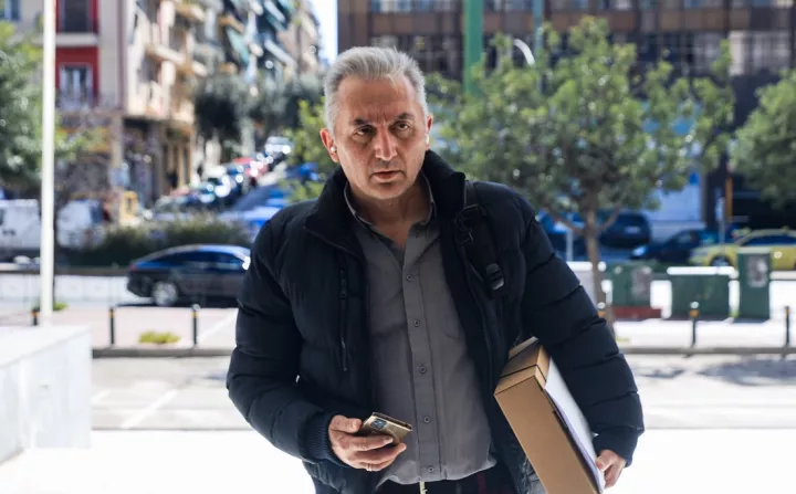 Συγγενής θυμάτων στα Τέμπη: Όποιος θέλει να πολιτικοποιηθεί πρέπει να αποχωρήσει από το Σύλλογο