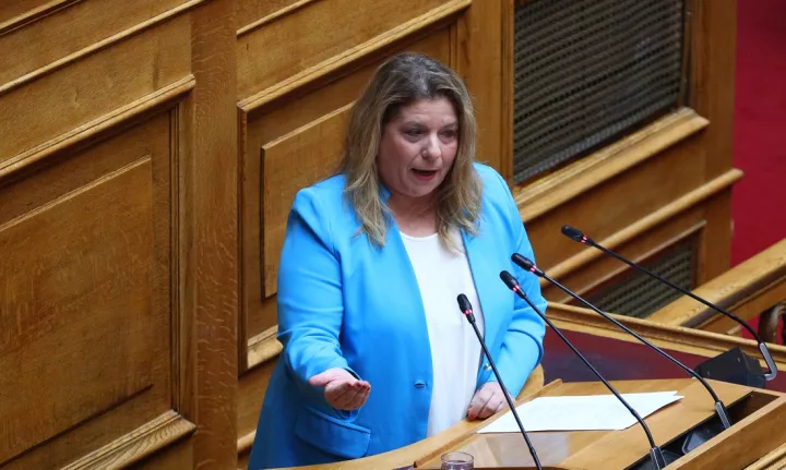 Μ. Συρεγγέλα: Η Ζ. Κωνσταντοπούλου με συκοφαντεί καθημερινά - Ο δικηγόρος μου προβαίνει στις νόμιμες ενέργειες