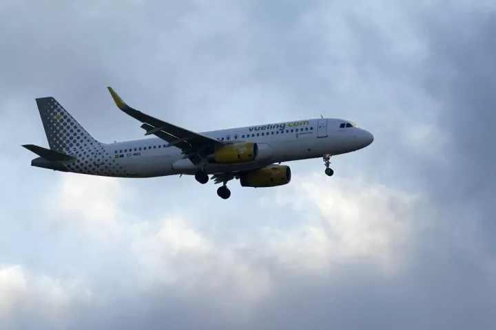 Γαλλία: Αναγκαστική προσγείωση Airbus A320 της Vueling λόγω τεχνικού προβλήματος