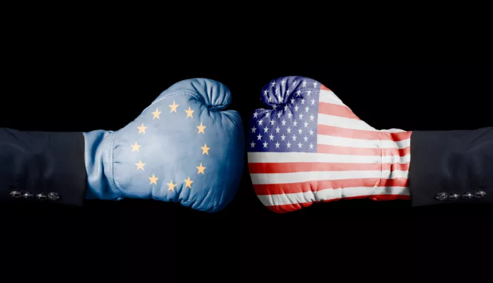 Η ΕΕ καταδικάζει τις κυρώσεις των ΗΠΑ σε βάρος του Μπρετόν και άλλων προσώπων