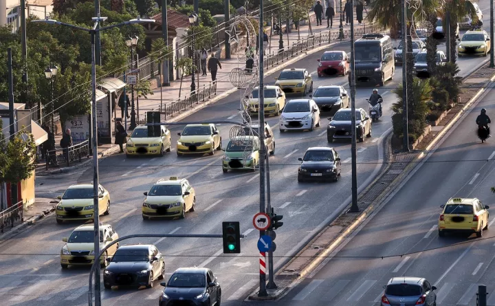 Τέλη κυκλοφορίας 2026: Προθεσμία έως 31 Δεκεμβρίου - Σκληρά τα πρόστιμα