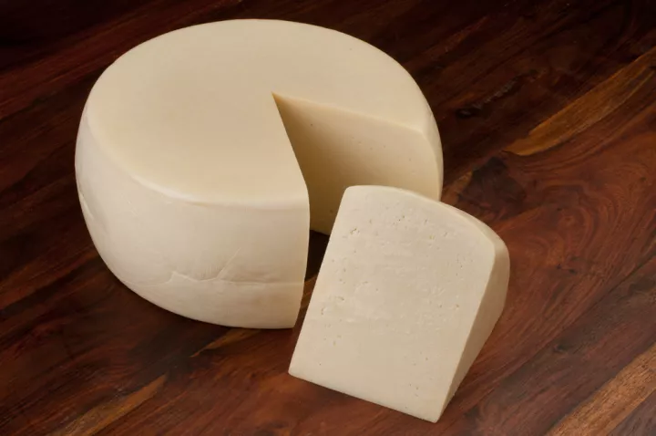 Taste Atlas: Στη κορυφή του κόσμου η Γραβιέρα Νάξου ΠΟΠ