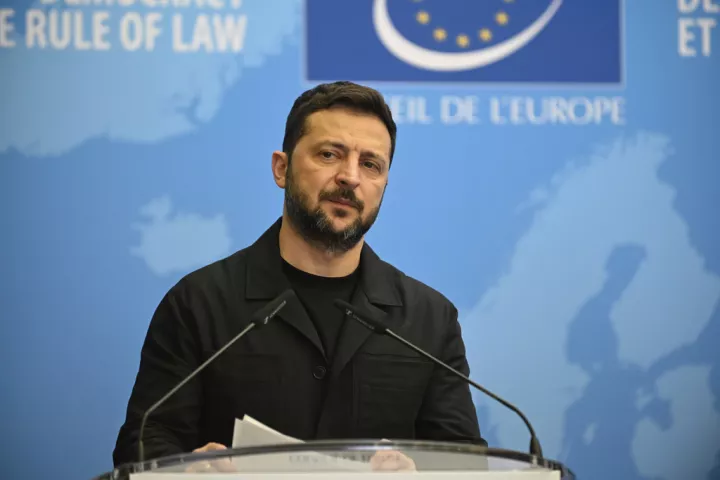 Δημοψήφισμα ετοιμάζει ο Ζελένσκι για το ειρηνευτικό σχέδιο Τραμπ - Tην Κυριακή η συνάντηση των δύο ηγετών