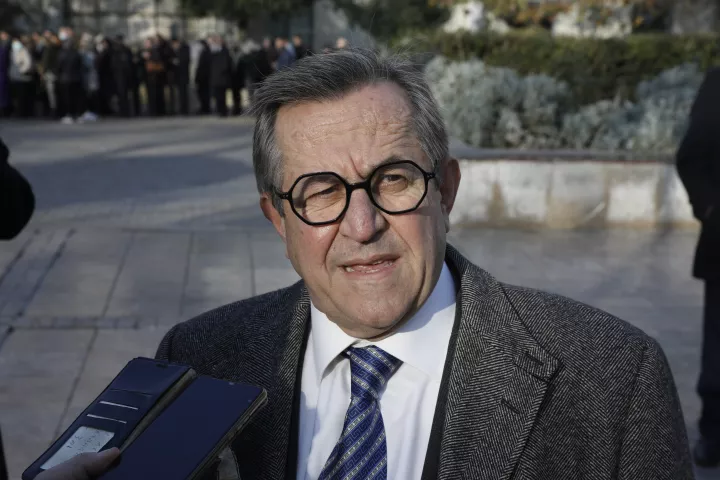 Ο Νικολόπουλος «αποκαλύπτει» επιστολή στον... Πούτιν για να δείξουν οι δορυφόροι του αν υπήρχε ξυλόλιο στα Τέμπη (vid) 