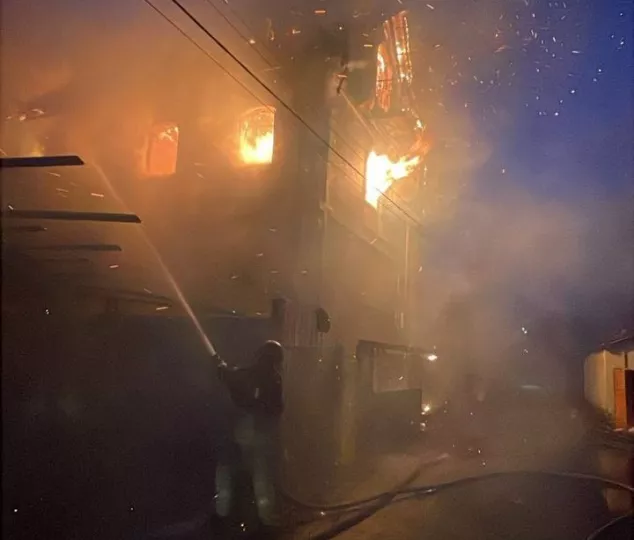 Μπαράζ ρωσικών πυραυλικών επιθέσεων εναντίον του Κιέβου τη νύχτα