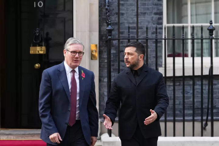 Τηλεφωνική επικοινωνία Ζελένσκι - Στάρμερ: «Συζητήσαμε τις προετοιμασίες για τη συνάντηση με τον πρόεδρο Τραμπ», λέει ο Ουκρανός πρόεδρος